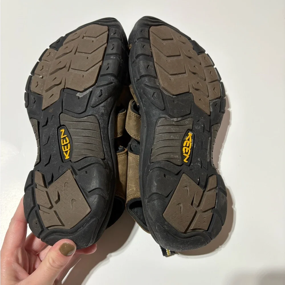 Keen Men's Brown Newport Leather Sandals size 10